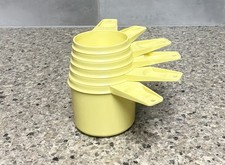 Tupperware Measuring Cups HARVEST GOLD 1/4, 1/3, 1/2, 2/3, 3/4 1 Cup Set Of 6
