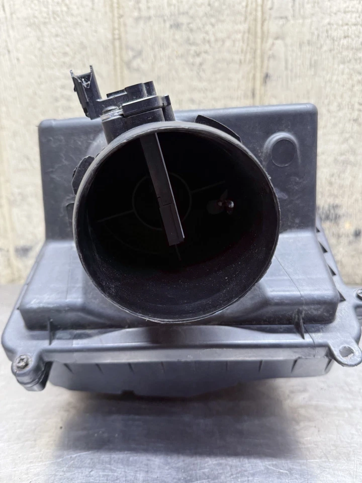 2017-2020 CADILLAC ESCALADE ESV 6.2L CAIXA DE FILTRO DE AR DO MOTOR COM FABRICANTE DE EQUIPAMENTO ORIGINAL MAF - Imagem 4 de 4
