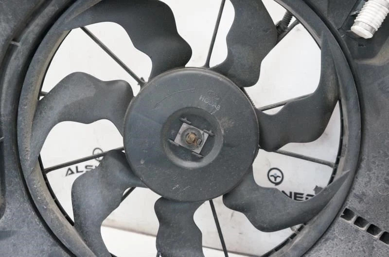 2012-2013 Kia Soul radiador ventilador de refrigeração conjunto de motor 253802K600 fabricante de equipamento original - Imagem 2 de 4