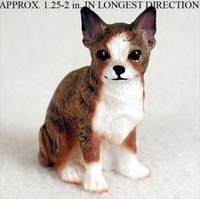 Figurine Miniature Peinte À La Main Chihuahua Bringé