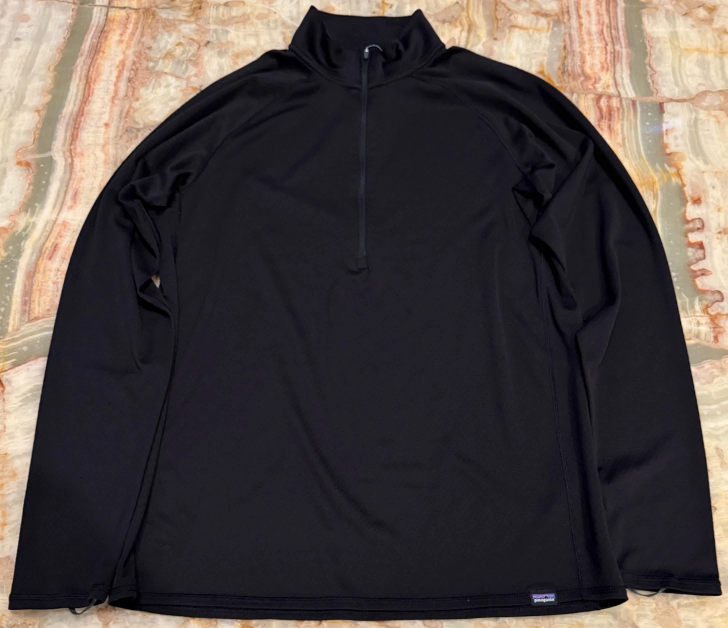 Patagonia Mens Capilene Midweight Base Layer Pullover Top Black Activewear Large
Opens in a new wind