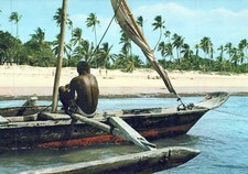 Kenya Mombasa Local Man in Traditional Fishing Boat Sunny Beach Unposted #PBH643