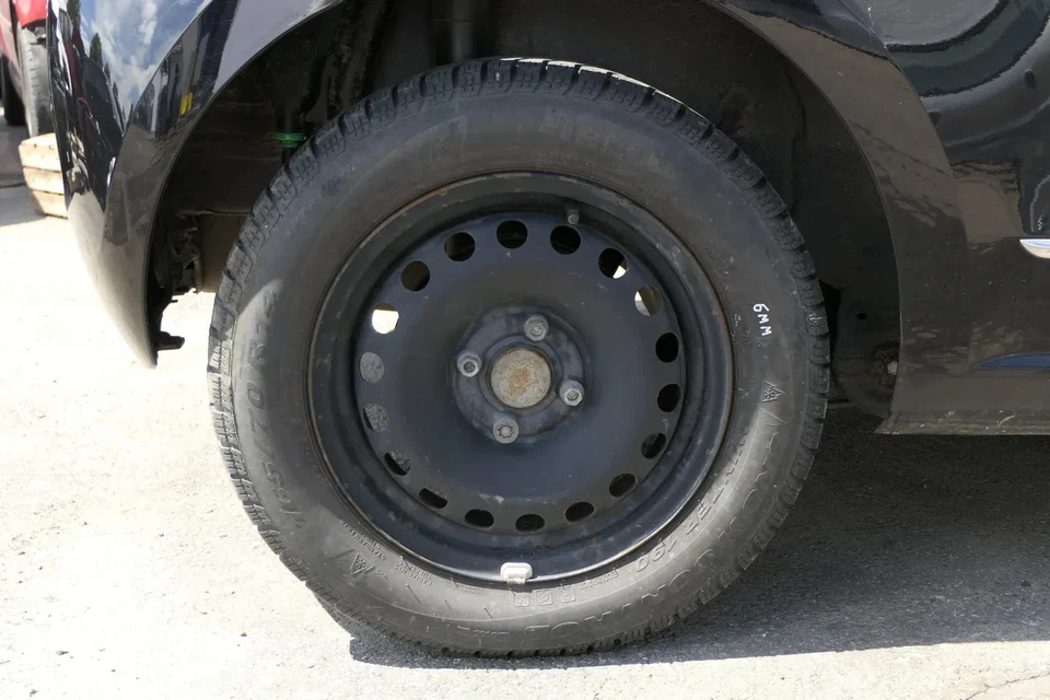 4x VW Up Mii Winterreifen M&S 165/70 R14 81T Reifen 5jx14H2 ET35 Felgen 6-9mm - Bild 2 von 4