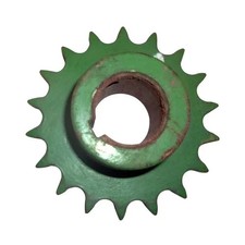 Used Sprocket Assembly fits John Deere 9400 9500 9600 9610 9650 9660 AH121047