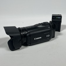 Canon VIXIA HF G20 HD Handheld Camcorder Bundle W/ Battery  Charger  Hood