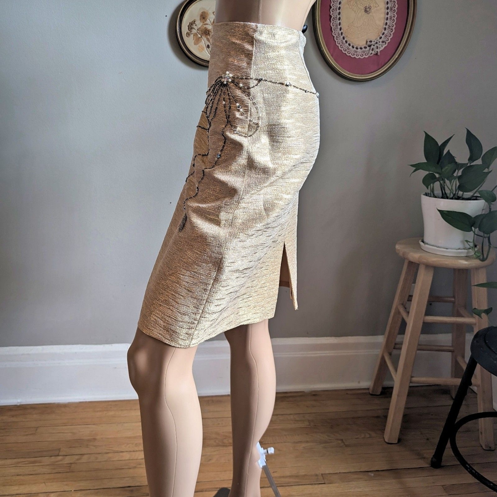 Picture 4 of 13