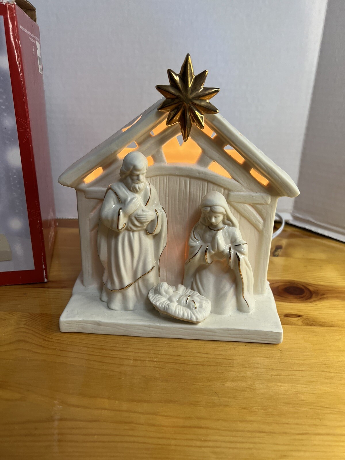 JCPenney Home Collection Light up Nativity Made Of Ivory Bisque W/Gold