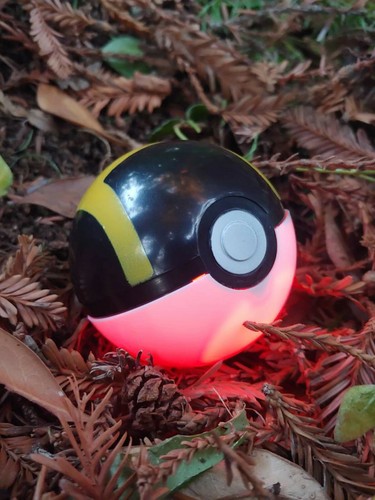 Costume Cosplay Illumina Pokeball LED Prop Cosplay Glow Ultraball Glow - Foto 2 di 7
