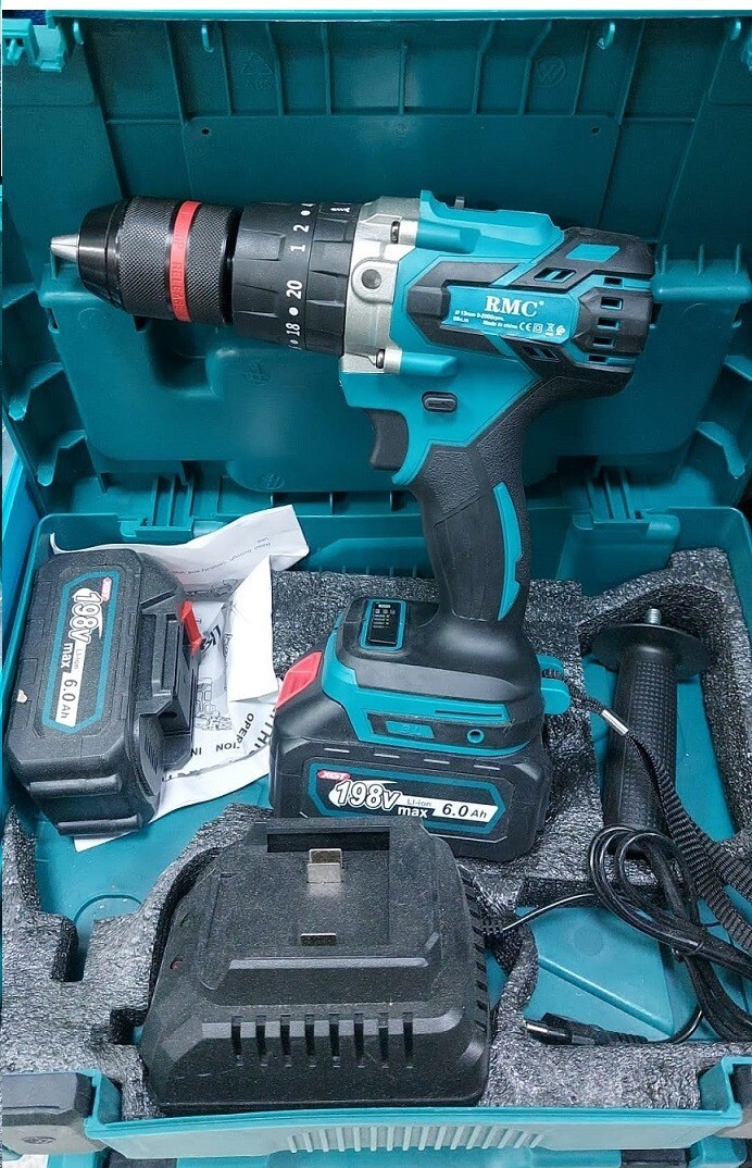 TRAPANO A PERCUSSIONE BRUSHLESS 2 BATTERIE IN VALIGIA