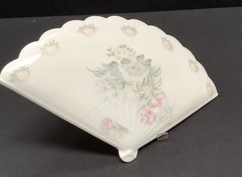 Limoges Fan Shaped Trinket Box Porcelaine Du Gros Orme - Picture 4 of 11