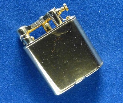 Benzinfeuerzeug - Dunhill, Liftarm