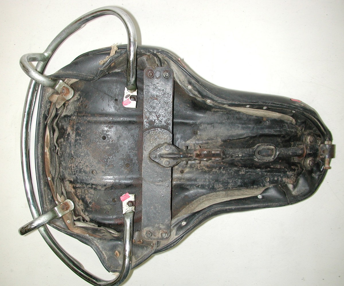 Vintage 1945 HARLEY DAVIDSON Motorcycle Dual Seat | eBay