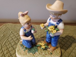 Vintage Rare Denim Days Shamrocks Daffodils Porcelain Figurine Ebay
