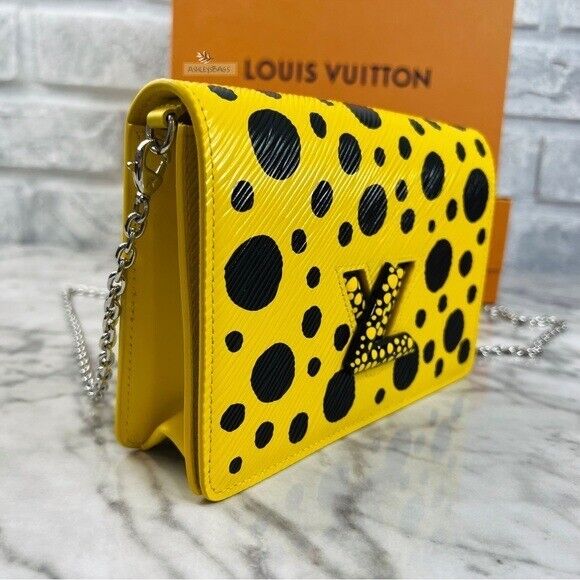Louis Vuitton x Yayoi Kusama Twist Belt Chain Wallet In Louis Vuitton x Yayoi Kusama Twist Belt Chain Wallet In
