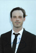 Scoot McNairy autograph signed 20x30 cm picture 