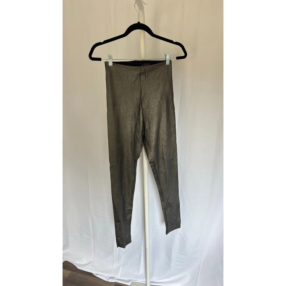 $118 Commando Legging Imitación Cuero Peltre Metálico Cintura Alta Elástico Talla M Foto 3 de 4