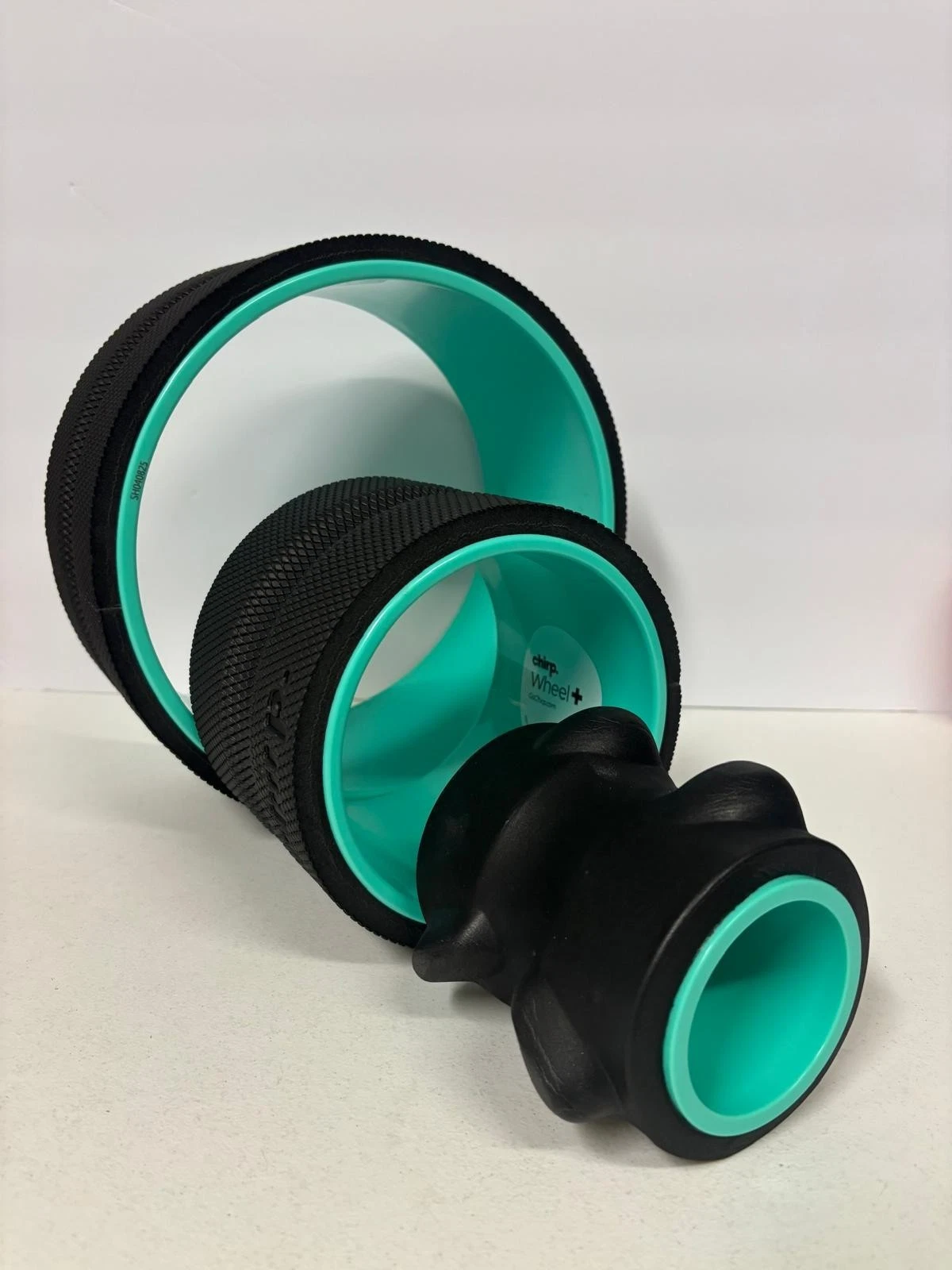 Chirp 3-pc Set Relief Wheel Foam Roller Firm Deep Tissue w/ Carrying Case - NEW
Opens in a new windo