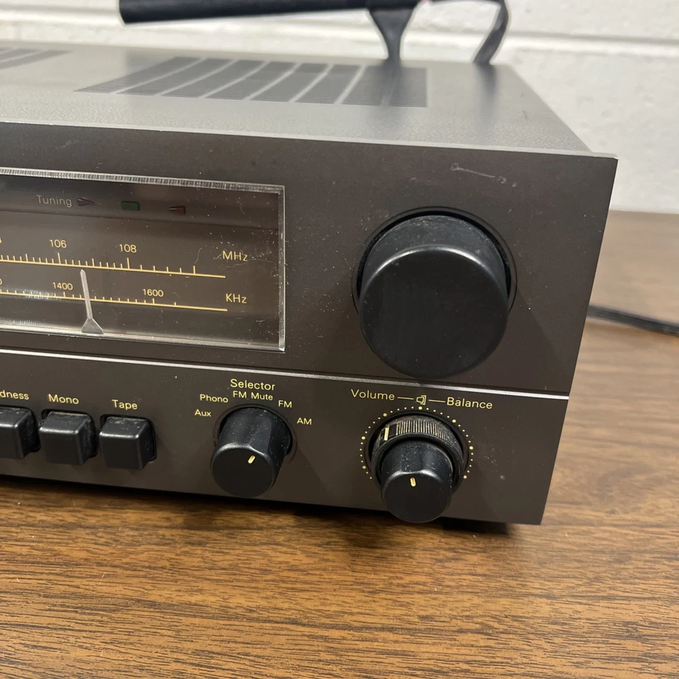 Vintage NAD 7020 20W AM/FM Stereo Receiver 1980s Tested SEE VIDEO - Read Desc. - Image 4 of 4