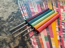 Paper Bead Roller   Set of 5 rollers with 60 paper strips.