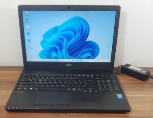 Fujitsu Lifebook A555 i3 5-Gen 2x2GHz 8GB 256GB SSD Wlan BT Webcam Win11
