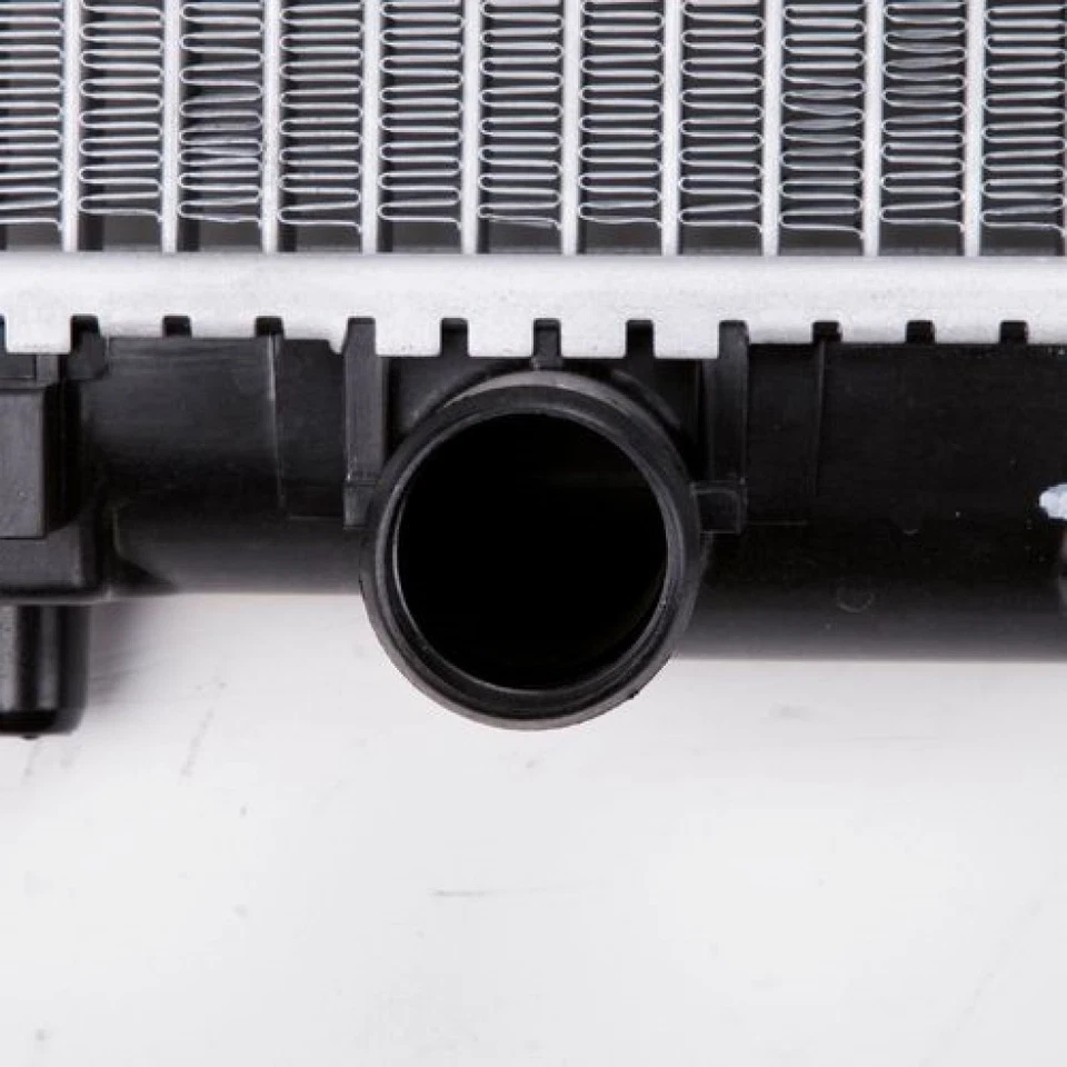 Radiador de aluminio TO3010103 1996 para Lexus ES300 Foto 3 de 4