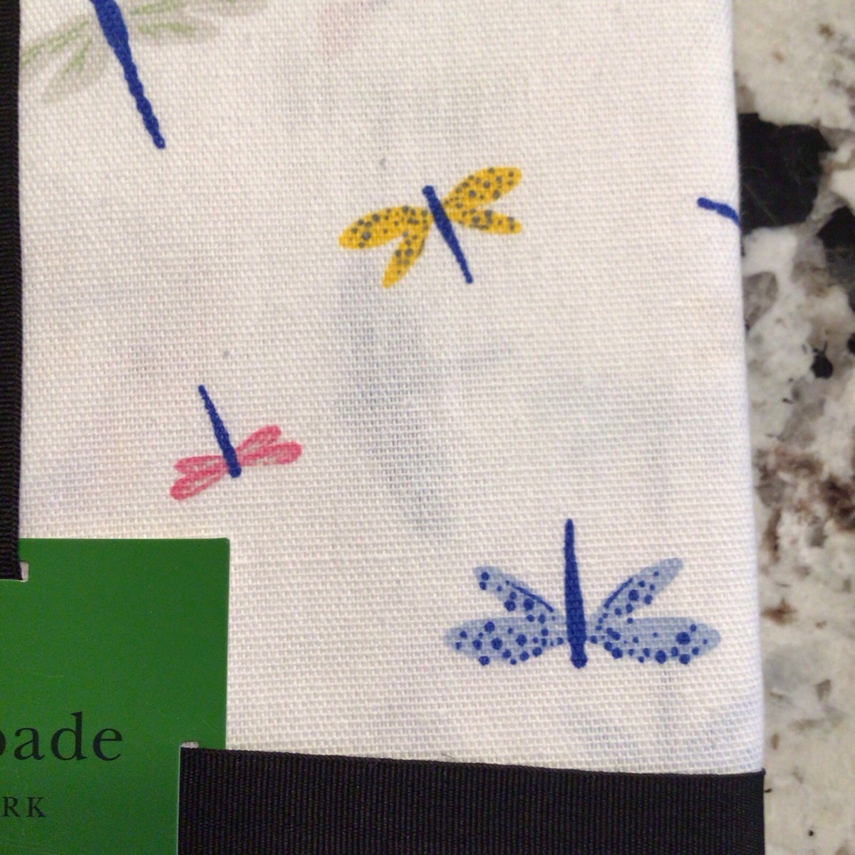 Off-white Kate Spade tablecloth. Size is 60 by 84. Pattern  🌼 Kate Spade ♠️ tablecloth 60 inches x 84 inches display picture 1