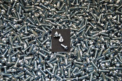 (1000) Torx Pan Head 10-24 x 1/2 Thread Rolling Trilobe Panel Screws #10 Zinc