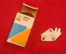 NOS P&D MANUFACTURING VOLTAGE REGULATOR VR-204 ANTIQUE VINTAGE AUTO PART