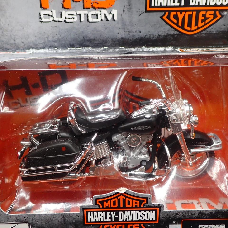 Motocicleta diecast Electra Glide Harley Davidson serie 41 1/18 1966 66 FLH Foto 2 de 4