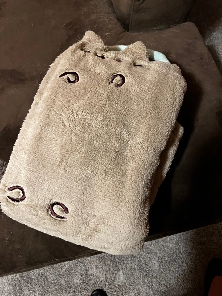 Enesco - Arremesso de neve Pusheen - 45 x 60 - Imagem 2 de 4