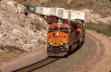 BNSF 7030 ES44C4 STACK KINGMAN CANYON AZ ORIGINAL SLIDE 10-02-17 T10-13
