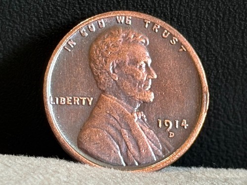 ~~1914-D Lincoln Wheat Penny Rare Sought After Year As shown in the figure~