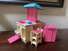 Vintage 1980s Mattel BARBIE Doll DREAM KITCHEN Incomplete Set