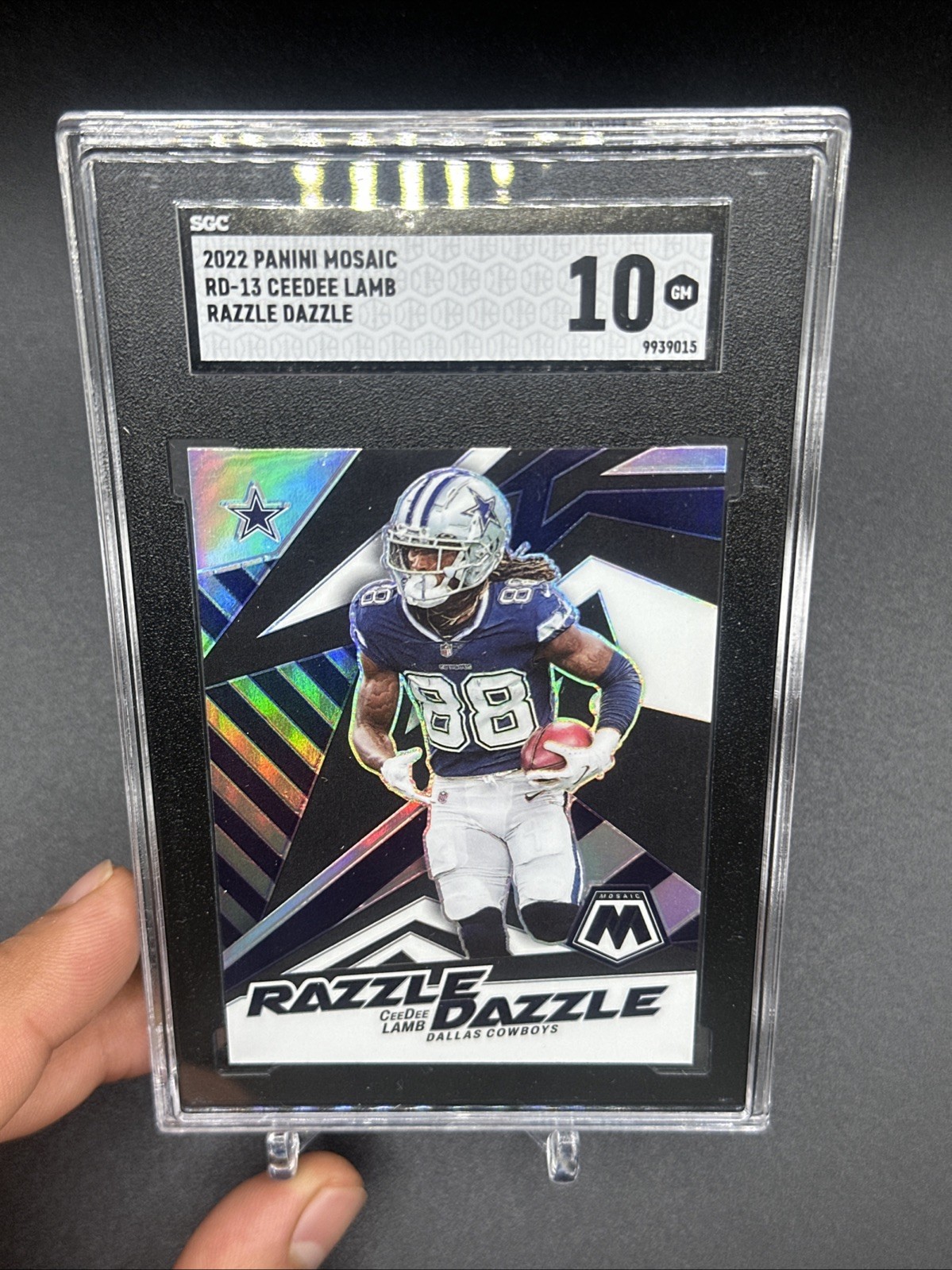 CeeDee Lamb 2022 Panini Prizm Mosaic Razzle Dazzle CASE HIT RD-13