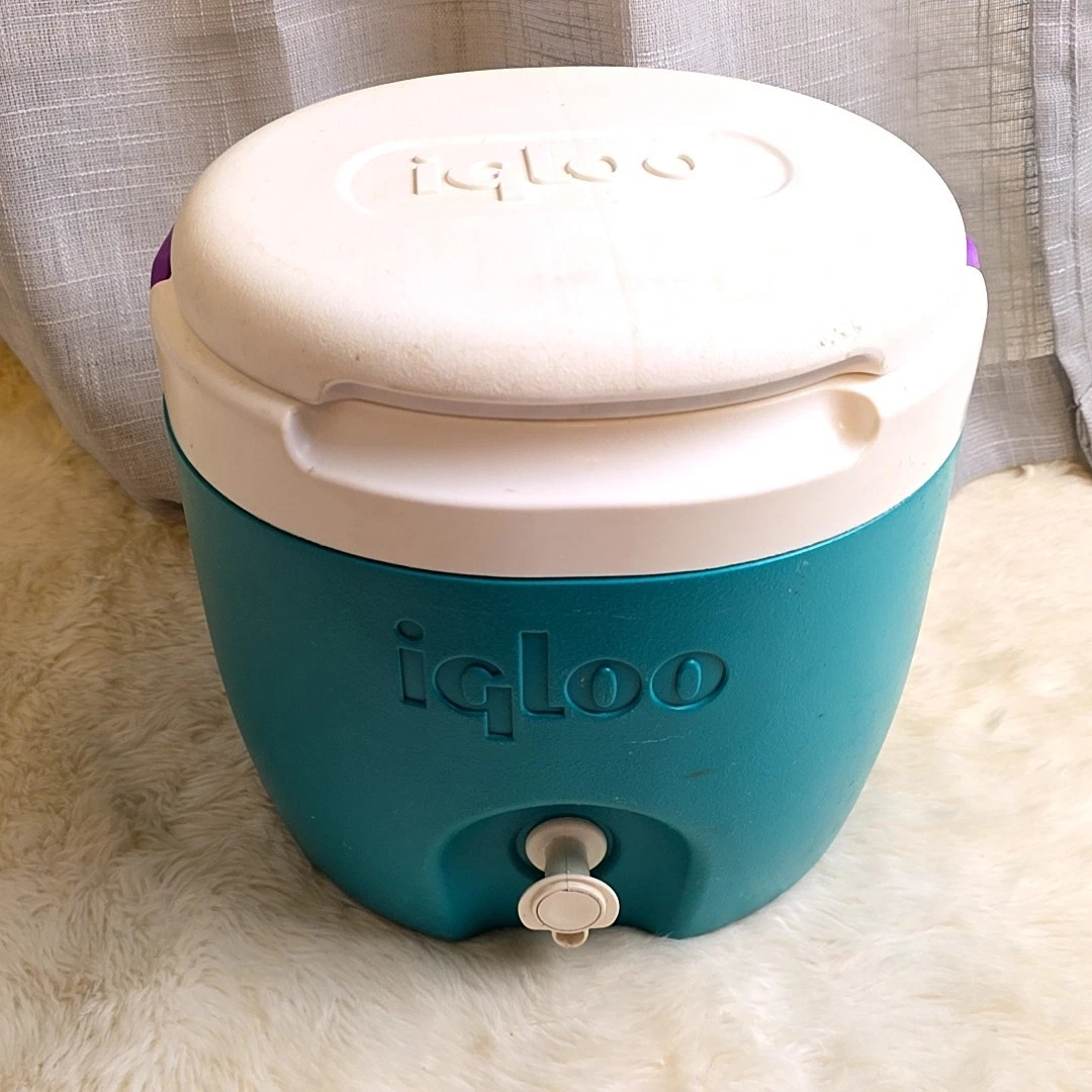 Vintage Igloo 2 Gallon Drink Cooler Jug Made In The USA Green White Purple