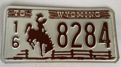 WYOMING 1978 License Plate 16 8284 Bucking Bronco Vintage New Old Stock - Picture 2 of 2