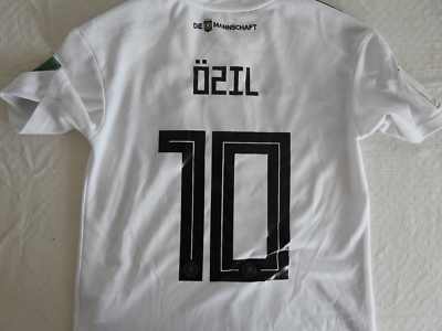 Germany 2018 Home Jersey #8 Ozil Adidas White Shirt Size Boys M