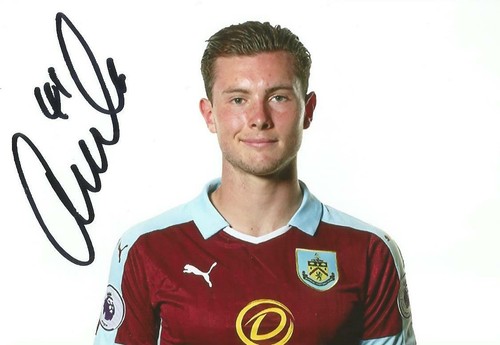 BURNLEY: AIDEN O'NEILL SIGNED 6x4 PORTRAIT PHOTO+COA