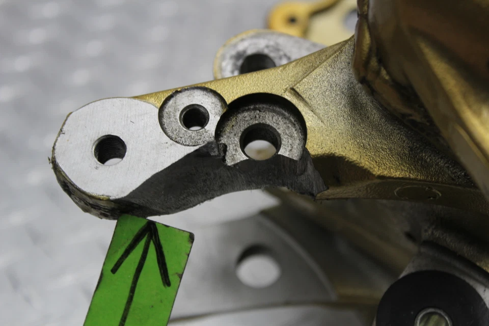 Suzuki Hayabusa GSX1300R 2003 reg cln clr cuadro chasis 41100-24F04 Foto 3 de 4