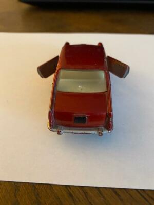 Solido Série 100 – Lancia Flaminia Berline 1961 Rouge Métal 1/43 (Occasion Collection)