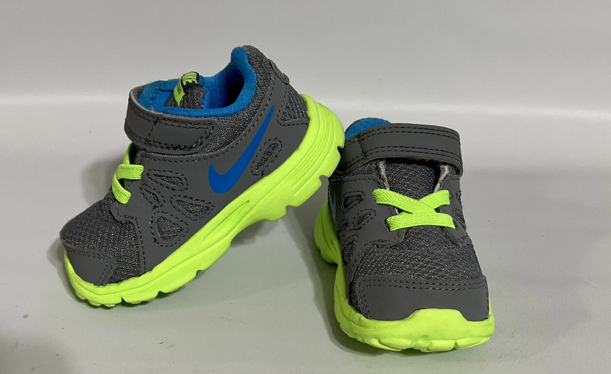 Stille og rolig Optage en million Boys Toddler Kids Nike Revolution 2 Size 3.5 Grey Green Sneakers Shoes EUC  | eBay