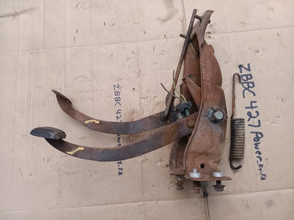 65 66 Ford Mustang embrague pedal freno montaje pedales oscilantes 1966 Shelby pony car Foto 4 de 4