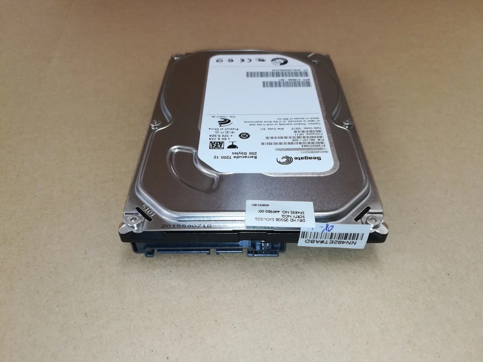 Disco rigido 250 GB Seagate Barracuda SATA II 7200 RPM 8 MB cache HDD ST3250318AS - Immagine 3 di 3