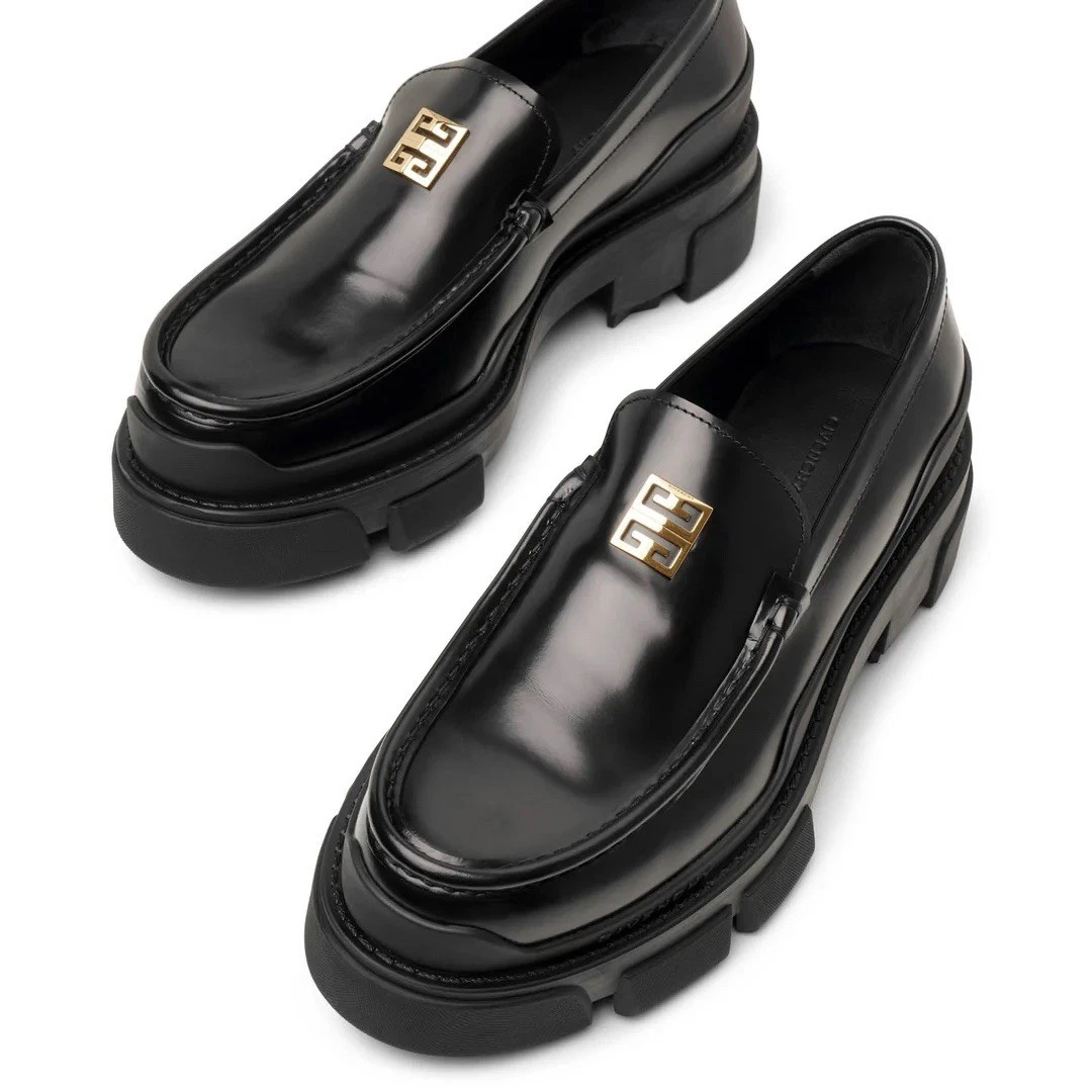 Givenchy — GIVENCHY  Womens Terra Logo leather Chunky 90s platform loafers 39 US9 MSRP $950