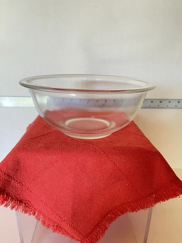 Vintage Pyrex 1.5 Qt Mixing Bowl (323) - Clear Glass (pre-1998) USA