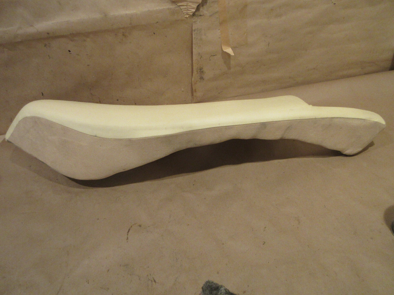 Maserati Quattroporte RH Rear Seat Side Bolster Cushion P/N 981388000