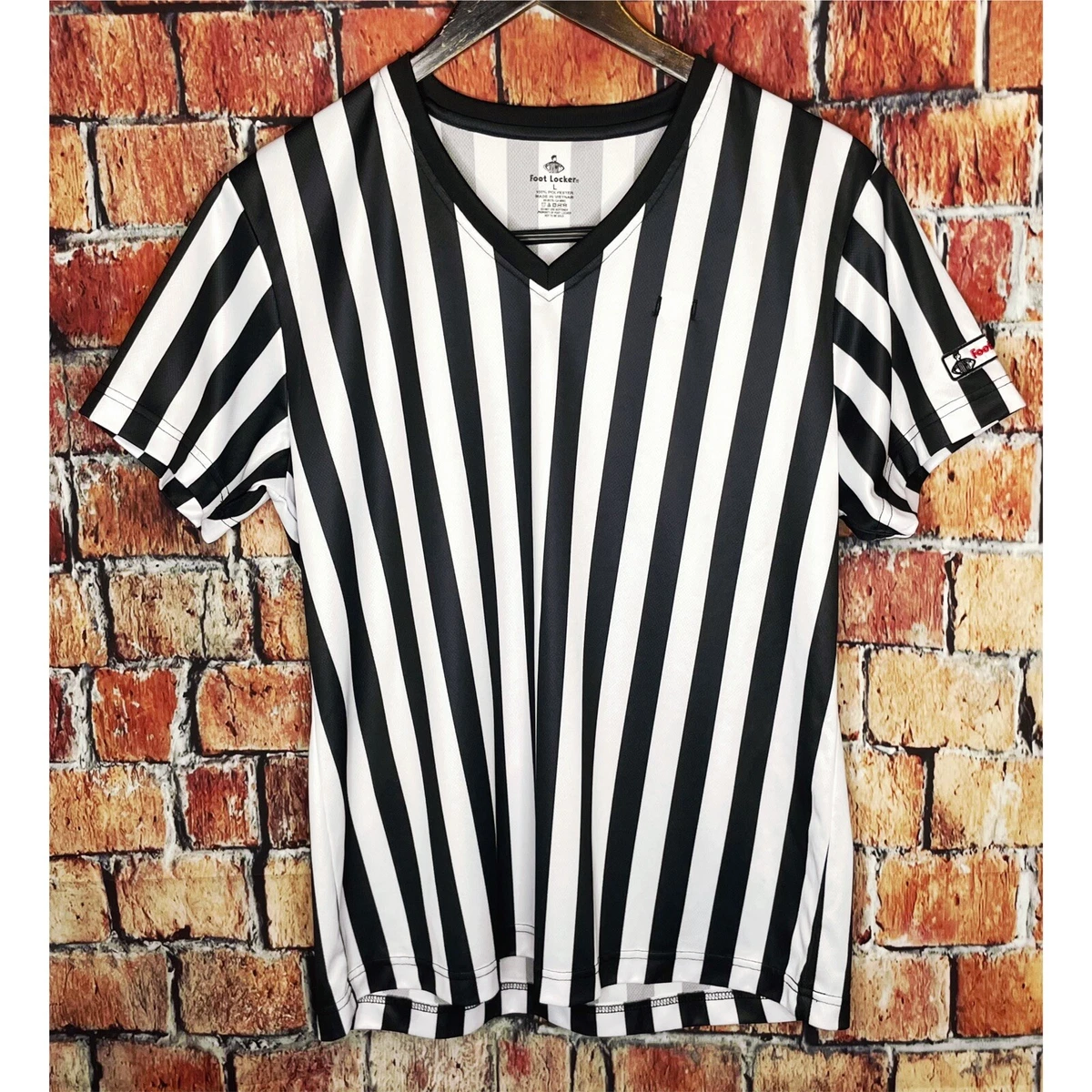 Foot locker hotsell white tees