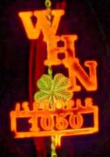 RARE 1970s AEROLUX GLOWLAMP. "WHN RADIO IS PEOPLE 1050" NEW YORK STATION.