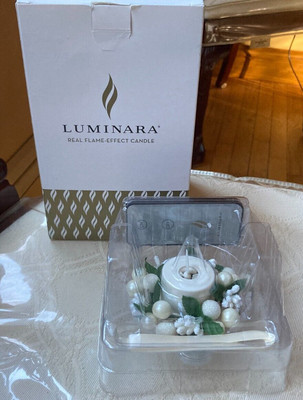 LUMINARA 2016 Flameless Votive Candle Ornament w/Greenery Wreath EXTRA BATTERIES