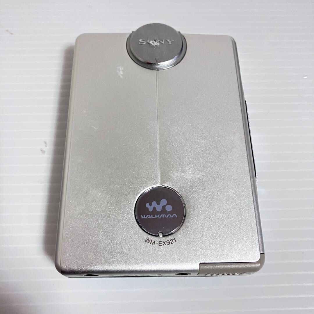 【ジャンク品】SONY☆カセットWALKMAN WM-EX921 SONY WM-EX921 2001 Walkman Silver Vintage Cassette Player